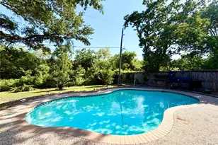 1201 N Heron Dr, Seabrook, TX 77586 - Photo 2