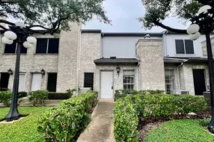 7254 Regency Square Ct, Houston, TX 77036 - Photo 2