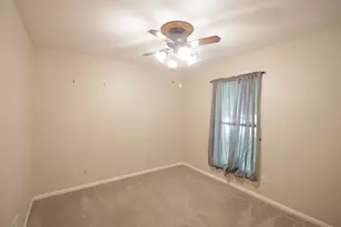 52 Blackgum Ct, Lake Jackson, TX 77566 - Photo 10
