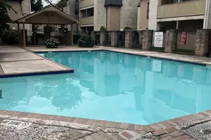 8519 Hearth Dr, Houston, TX 77054 - Photo 10