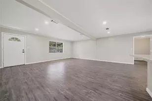 104 Co Rd 2401, Hull, TX 77564 - Photo 8