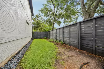 1601 Pine Chase Drive, Houston, TX 77055 - Photo 38