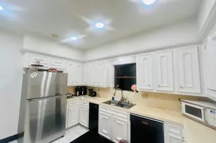 14907 Alderwick Dr, Sugar Land, TX 77498 - Photo 10