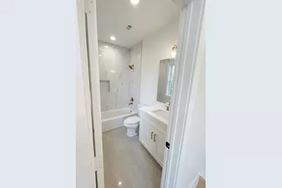 102 Sylvester Road #B, Houston, TX 77009 - Photo 34