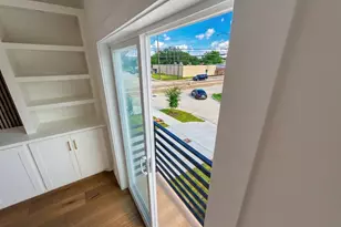 102 Sylvester Rd, Houston, TX 77009 - Photo 26