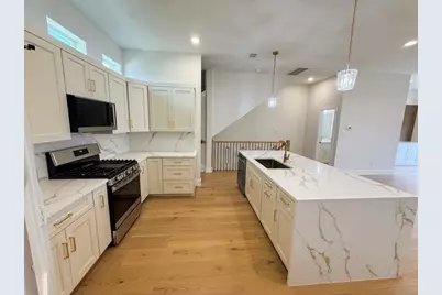 102 Sylvester Road #B, Houston, TX 77009 - Photo 20