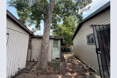 1709 Hussion Street, Houston, TX 77003 - Photo 4