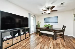 203 Ridgewood Dr, Oak Ridge North, TX 77386 - Photo 10