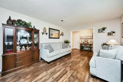 203 Ridgewood Drive, Oak Ridge North, TX 77386 - Photo 8