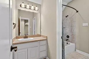 5330 Briarwick Meadow Ln, Sugar Land, TX 77479 - Photo 30