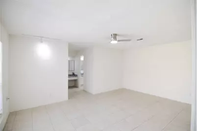 6207 Grandvale Drive, Houston, TX 77072 - Photo 12
