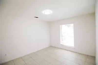 6207 Grandvale Drive, Houston, TX 77072 - Photo 16