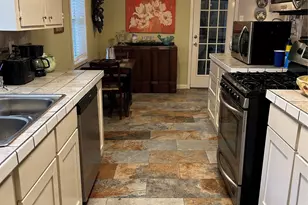 2401 Peach Ln, Pasadena, TX 77502 - Photo 10