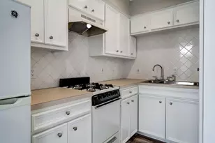 1901 Whitney St, Houston, TX 77006 - Photo 6
