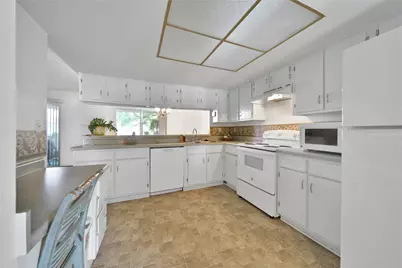 5005 Georgi Lane #155, Houston, TX 77092 - Photo 10