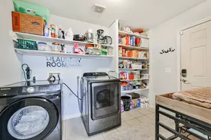 448 7th St, Dickinson, TX 77539 - Photo 18