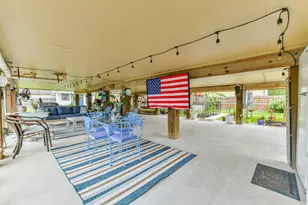 448 7th St, Dickinson, TX 77539 - Photo 28