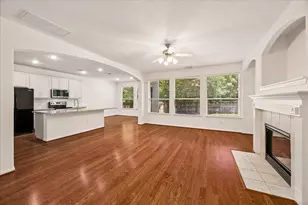 63 Benedict Canyon Loop, The Woodlands, TX 77382 - Photo 4