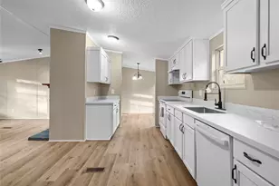 12902 Indian Ridge Dr, Dayton, TX 77535 - Photo 10