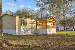 12902 Indian Ridge Dr, Dayton, TX 77535 - Photo 2