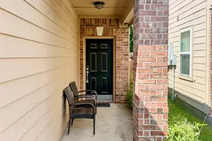 11114 Panther Ct, Houston, TX 77099 - Photo 2