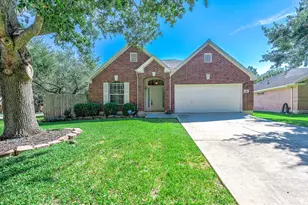 3347 Pebble Beach Ln, Pearland, TX 77584 - Photo 1