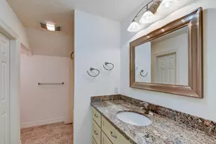 10045 Valley Dr S, Willis, TX 77318 - Photo 40
