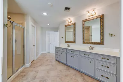 10045 Valley Drive S, Willis, TX 77318 - Photo 28