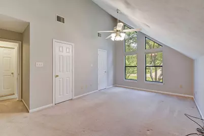 10045 Valley Drive S, Willis, TX 77318 - Photo 36