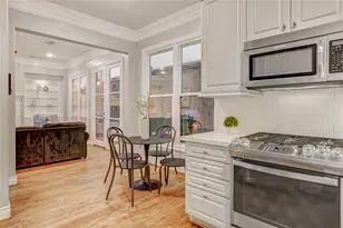 3852 Gramercy St, Houston, TX 77025 - Photo 6