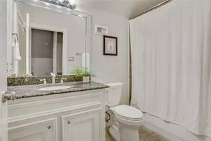 3852 Gramercy St, Houston, TX 77025 - Photo 20