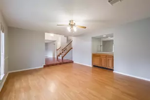 10218 Hedge Way Dr, Houston, TX 77065 - Photo 12