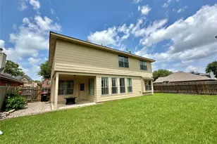 8303 Cliffshire Ct, Houston, TX 77083 - Photo 6