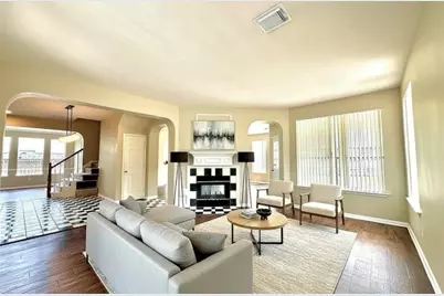 8303 Cliffshire Court, Houston, TX 77083 - Photo 4