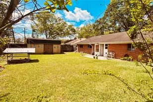 1607 Hartt St, Baytown, TX 77520 - Photo 16