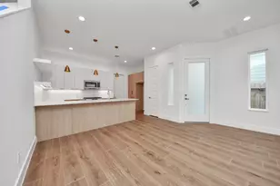 2216 Via Cami, Houston, TX 77051 - Photo 8