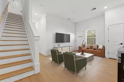 7843 Sunnyhill St, Houston, TX 77088 - Photo 4