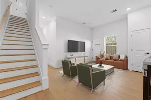 7843 Sunnyhill St, Houston, TX 77088 - Photo 4