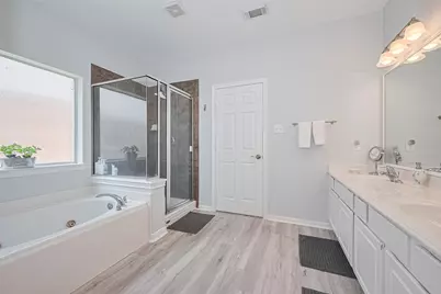 14 Sprite Woods Place, The Woodlands, TX 77382 - Photo 24