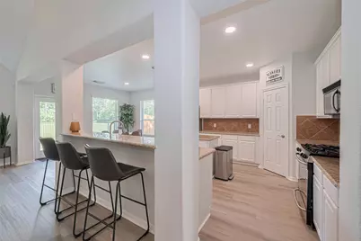 14 Sprite Woods Place, The Woodlands, TX 77382 - Photo 14