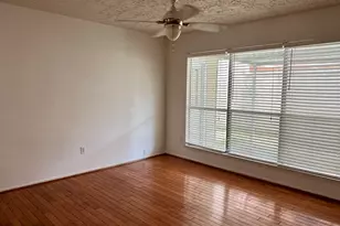 3702 Echo Grove Ln, Houston, TX 77043 - Photo 8