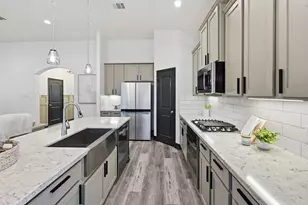 102 Hollow Terrace Ct, Tomball, TX 77375 - Photo 8