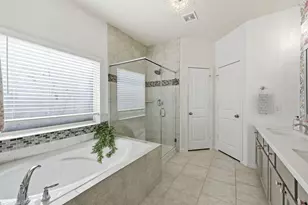 102 Hollow Terrace Ct, Tomball, TX 77375 - Photo 16