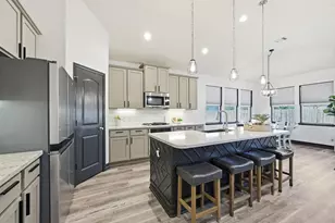 102 Hollow Terrace Ct, Tomball, TX 77375 - Photo 2