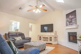 36 S High Oaks Circle S, The Woodlands, TX 77380 - Photo 1
