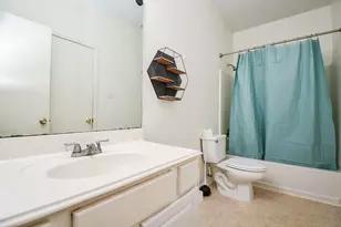 9641 Weldridge Dr, Sugar Land, TX 77498 - Photo 28