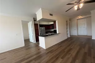 7575 Kirby Dr, Houston, TX 77030 - Photo 2
