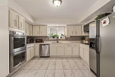 3214 Meadway Drive, Houston, TX 77082 - Photo 18