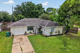 13919 Santa Teresa Rd, Houston, TX 77045 - Photo 16