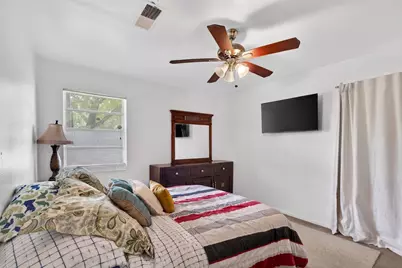 13919 Santa Teresa Road, Houston, TX 77045 - Photo 10